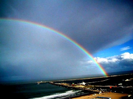 ARCO IRIS EN EL MAR.jpg